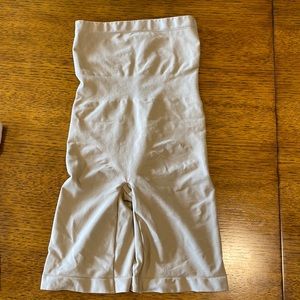 Body Wrap XL shapewear like spanx nude color